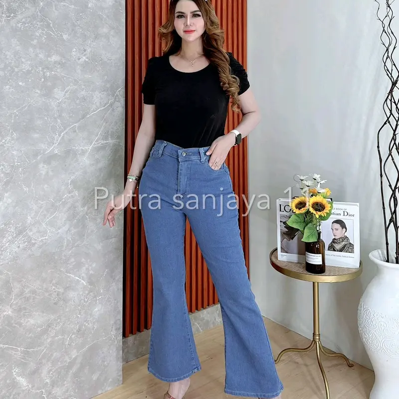 CELANA JEANS CUTBRAY WANITA 1