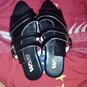 Wilso Sandal Wanita Mules Tali 3 Gesper Aktif Empuk Dan Anti Slip Shoes Sendal Selop Karet Cewek Bahan PU Leather Sol Rubber TPU Outsole Warna Hitam Brown