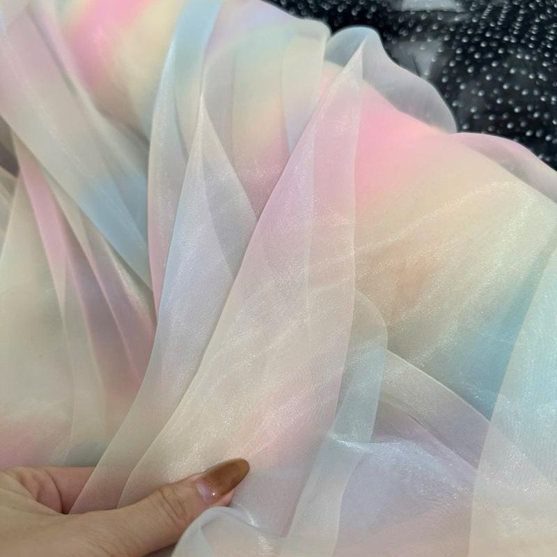 Vải voan kính cầu vồng 7 màu mềm mịn may đầm váy,chụp hình khổ 1m5