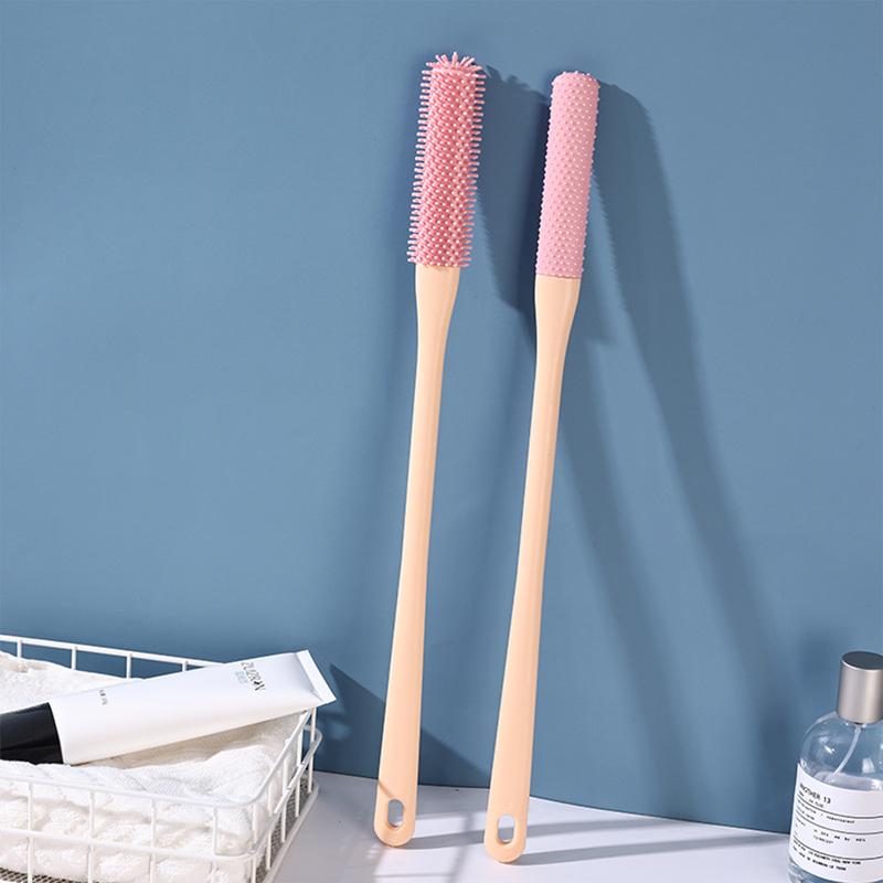Product Introduction of 2PCS Soft Silicone Foot Wash Brush, Toe Gap Cleaning Brush, Foot Brush for Shower with Long Handle, Foot Brush with Brush Heads in Two Sizes, Foot Bath Brush for Seniors 22