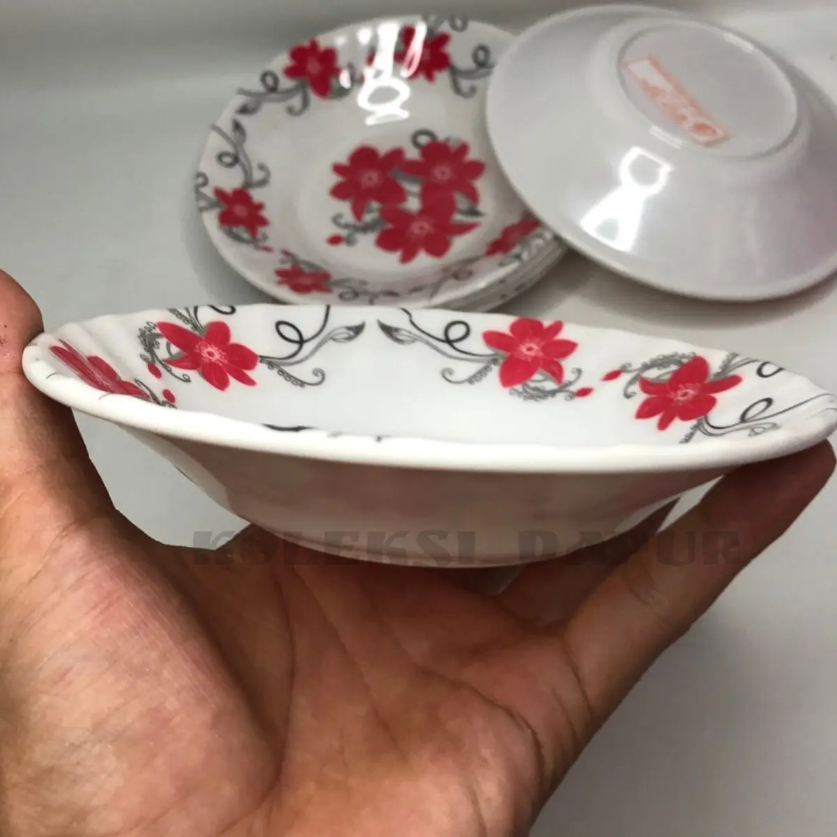 Piring Tatakan Motif Kembang ( 6 pcs ) Piring Tatakan melamin,Tatakan bunga kembang,tatakan motif bunga,Piring kecil tatakan,Piring Tataka Kue ukuran 15cm Biru Merah Kitchenware
