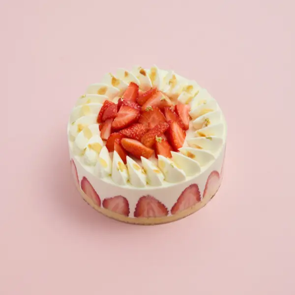 LUNA Patisserie - Yuzu Strawberry Shortcake