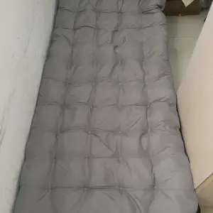 JIJI_1 Kursi Malas Tempat Tidur Lipat Kursi Santai Ranjang Lipat Folding Bed Bahan Oxford Kapas Mutiara Isian Tebal Garansi 5 Tahun Pengiriman 24 Jam Tidur siang di kantor dengan alas tidur tunggal dan orang dewasa yang mudah dibawa