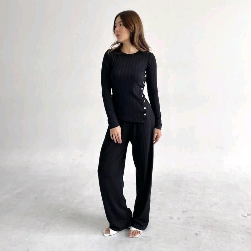 EDEN SET | Setelan Wanita Knit Set Lengan Panjang Celana Panjang Highwaist Kancing 3