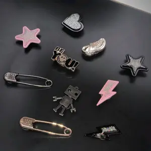 TERBARU AKSESORIS SANDAL JIBBITZ  PIN SANDAL BAIM SEPATU CHARM KARAKTER MENARIK LUCU VIRAL KEKINIAN PREMIUM