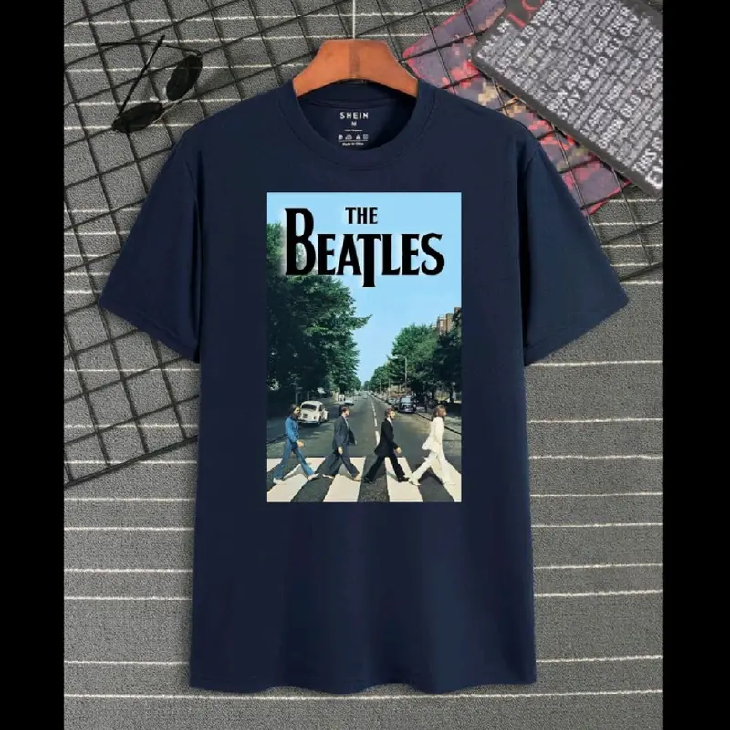 kaos distro pria/kaos band pria/kaos lengan pendek pria/lkaos premium combed 24s 5