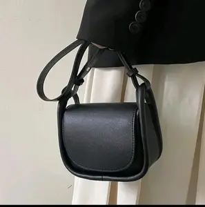 Aliya13-Tas SHERA  POLOS SLINGBAG MINI TAS SELEMPANG WANITA FASHION KEKINIAN