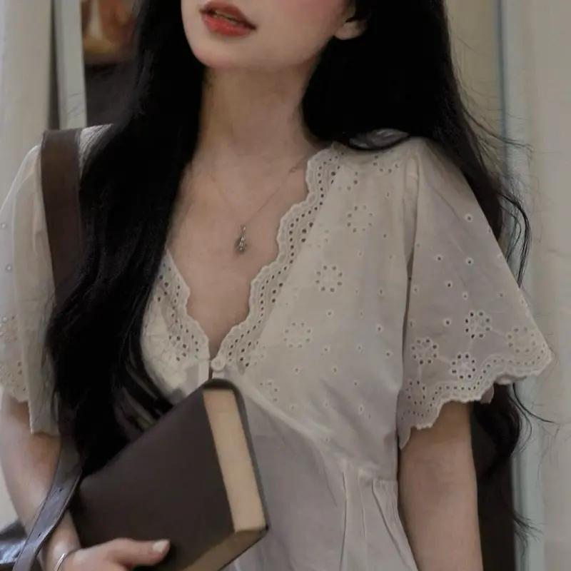[SMOR ROOM] Áo sơ mi kiểu nữ phối hoa thêu cotton SORA | BigBuy360 - bigbuy360.vn