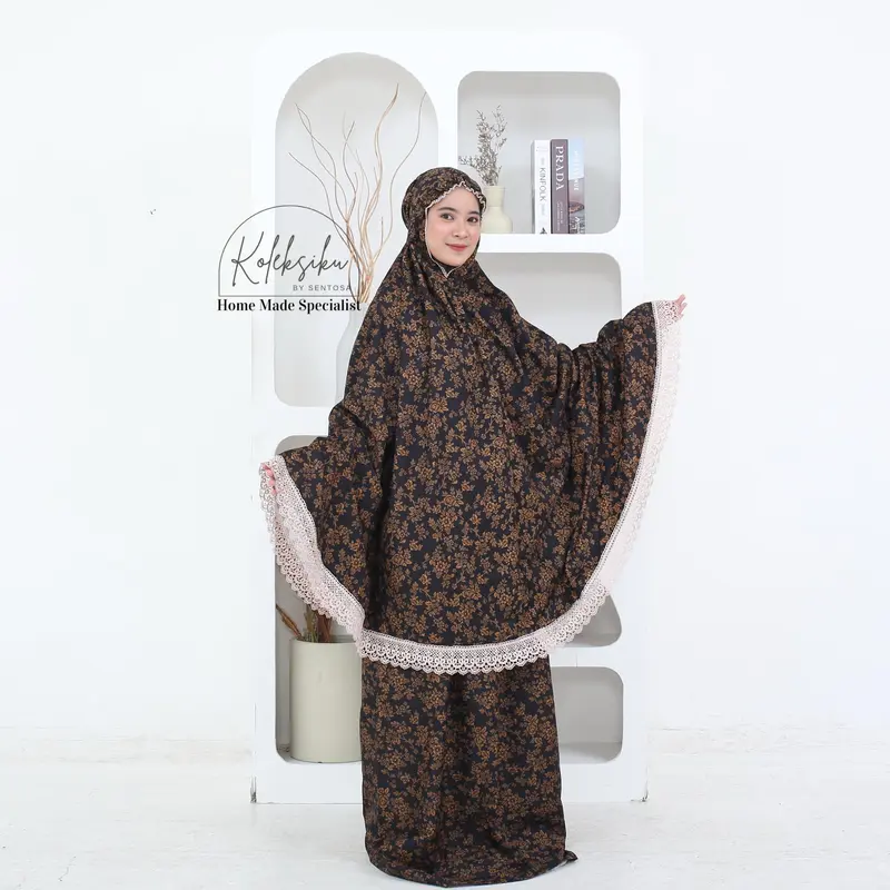 Mukena Katun Motif Renda Gold Premium Terbaru Atasan Bawahan Mukenah Traveling Muslim Dewasa 4