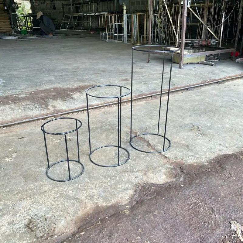 TERMURAH ! Harga 1 Set ( 3 pcs ) Standing Pot Bunga Tanaman Bulat 3in1 !! Bahan Besi SNI 4