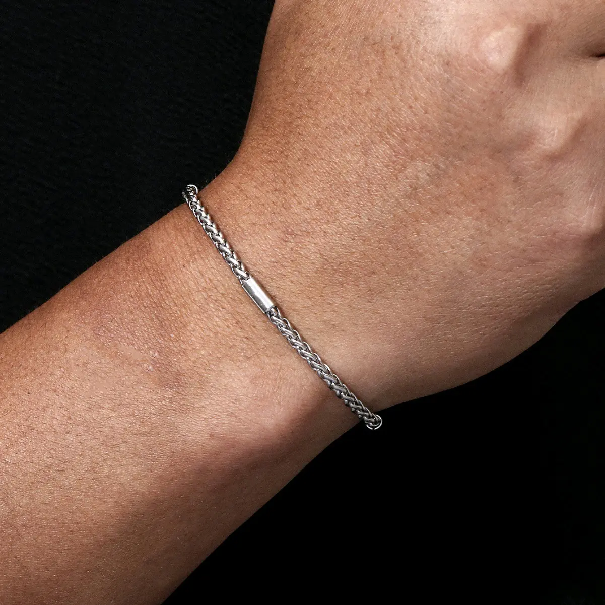 Gelang Rantai Titanium Anti Karat Warna Silver untuk Pria dan Wanita - Bracelets Stainless