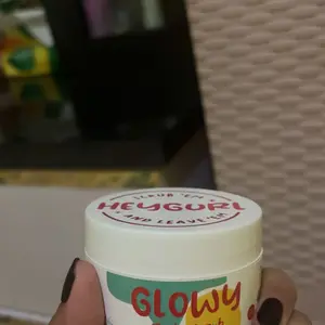 [Bundling 2pcs] Body Scrub HeyGurl - Body Scrub dengan Serum Syifa Hadju's Favorites