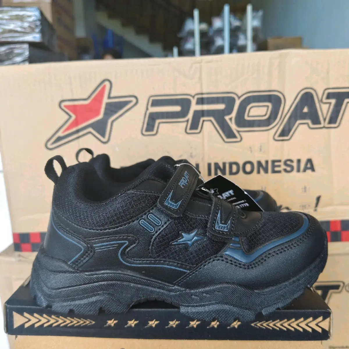 Sepatu Sekolah Pro Att Full Hitam Perekat KIM 010V