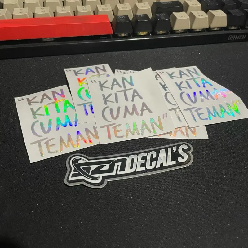 Kan kita cuma teman hologram