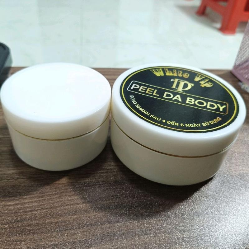kem bong da Dt-white . tặng kem body kích trắng . sài tay chân cổ (55kg trở xuống)99k
