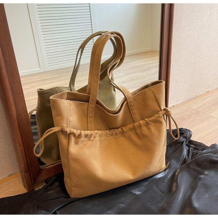 Product Introduction of Waterproof Material Tote Bag Female 2025 New Large Capacity Student Class Simple and Lightweight Commuter Work Shoulder Bag 18