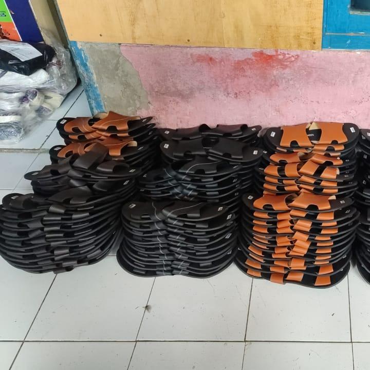 Sandal Pria Terbaru H Brand Queen Shoes Sandal Pria Terbaru / Sandal Puyuh / sandal pria dewasa / sandal pria Karet Sendal Jepit 4