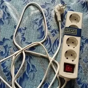 Stop Kontak Kabel 5 Meter 2/3/4/5 Lubang Hitam/Putih Steker Arde Besar 10A 250V SNI Garansi Permanen