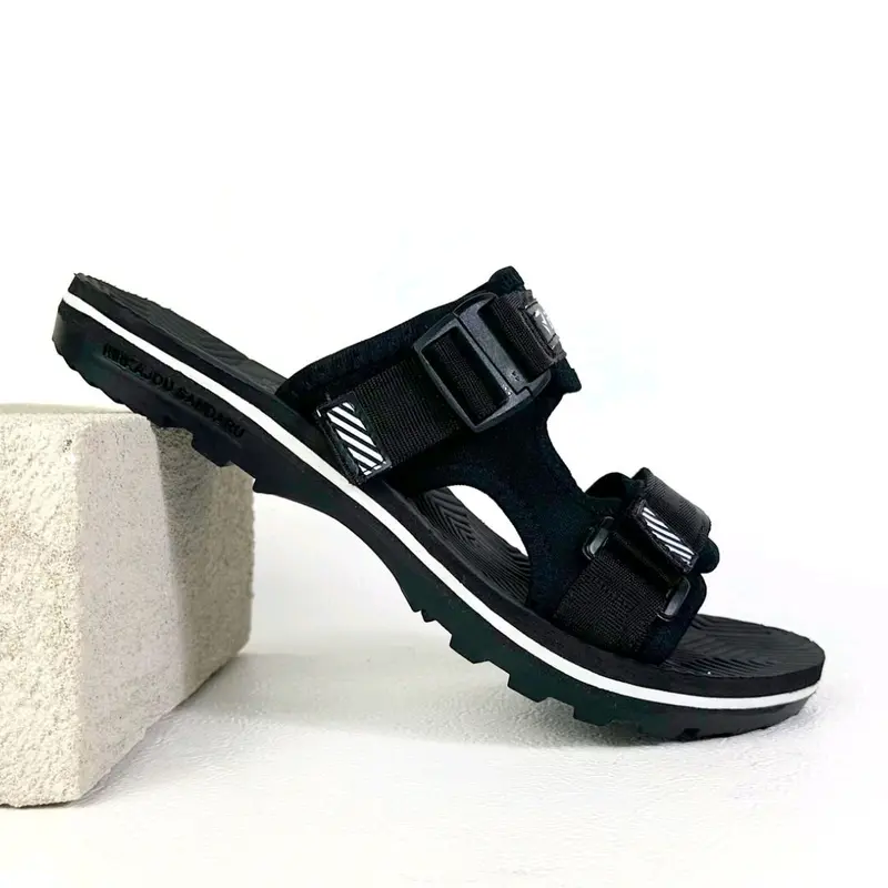 Sandal Gunung Adventure Karet Super Empuk Sandal out dor Sandal Slop Pria Terbaru 3