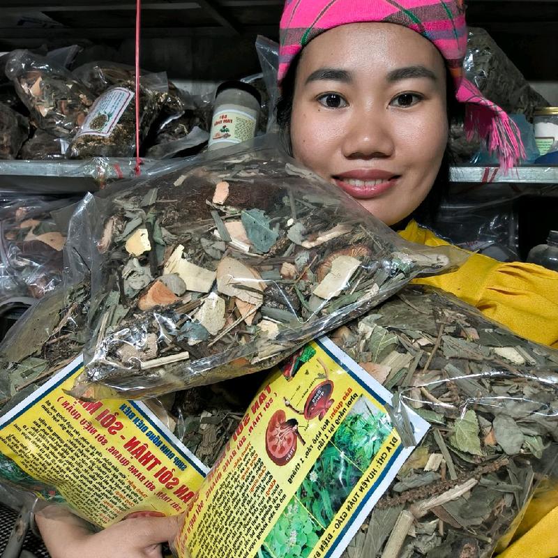  Combo 3 kg trà mài mòn sỏi mềm chất lượng cao - Mã đề Kim tiền thảo Mộc thông Râu ngô Chuối hột Dứa rừng Cỏ tranh 