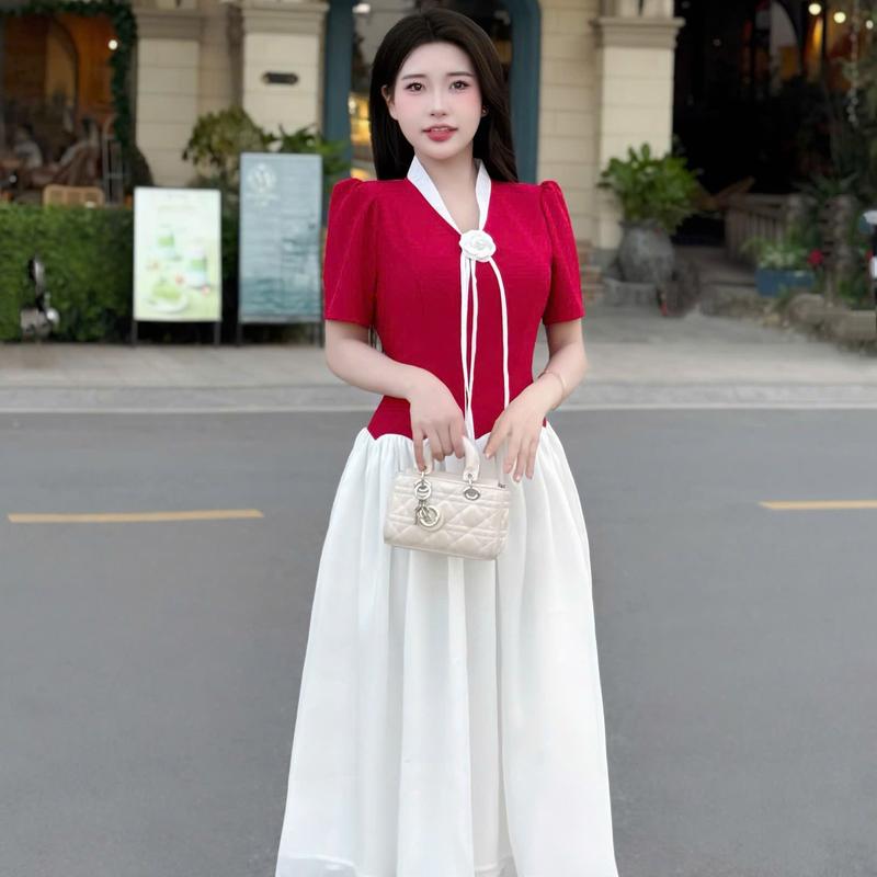 Váy Đầm Thiết Kế Ella Desgin dành cho nữ dáng xòe phối hoa trước cổ áo tay lửng kèm 3 tag cài phù hợp đi chơi, đi làm A19