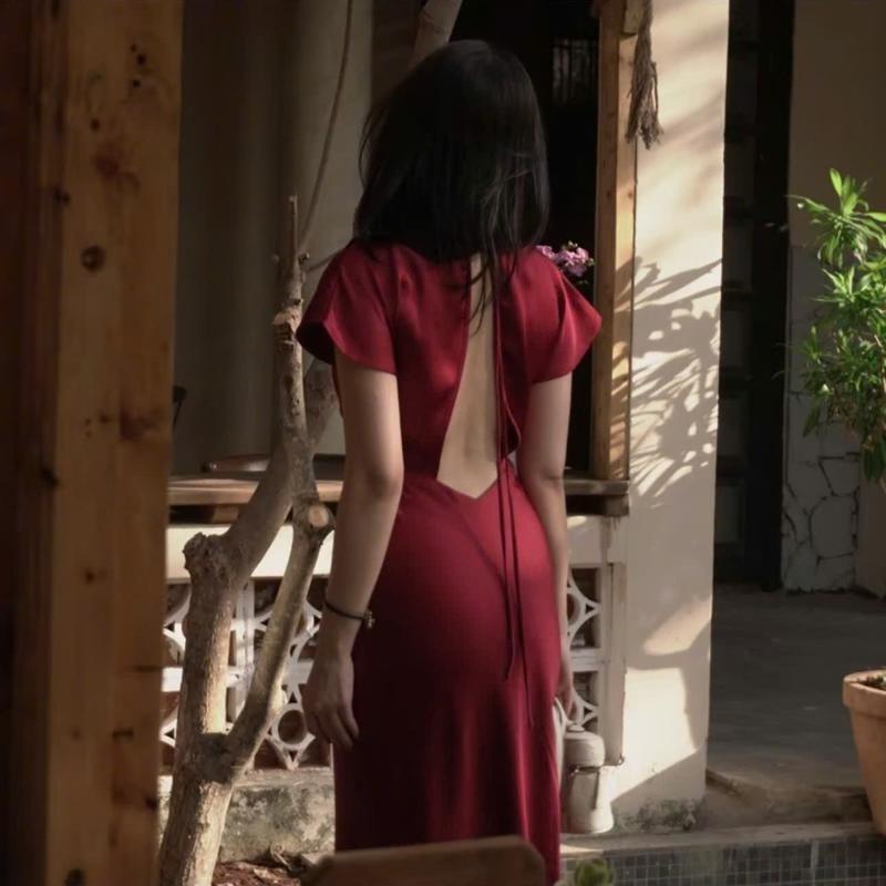 348 Đầm Lụa Tô Châu Có Dây Kéo Dáng Dài Cổ V Tay Dơi Hở Lưng Cao Cấp