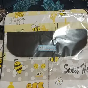 Tas medium tas perlengkapan bayi