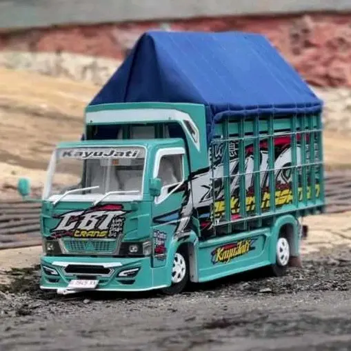 miniatur truck oleng full variasi lampu dan terpal