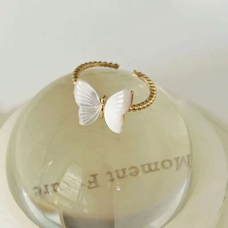 Cincin Alloy Desain Kupukupu Hias Opalberlian Imitasimutiara Wanita (TR - 007) 1
