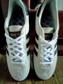 Product Review of sepatu kasual spesial white black from U**8 0