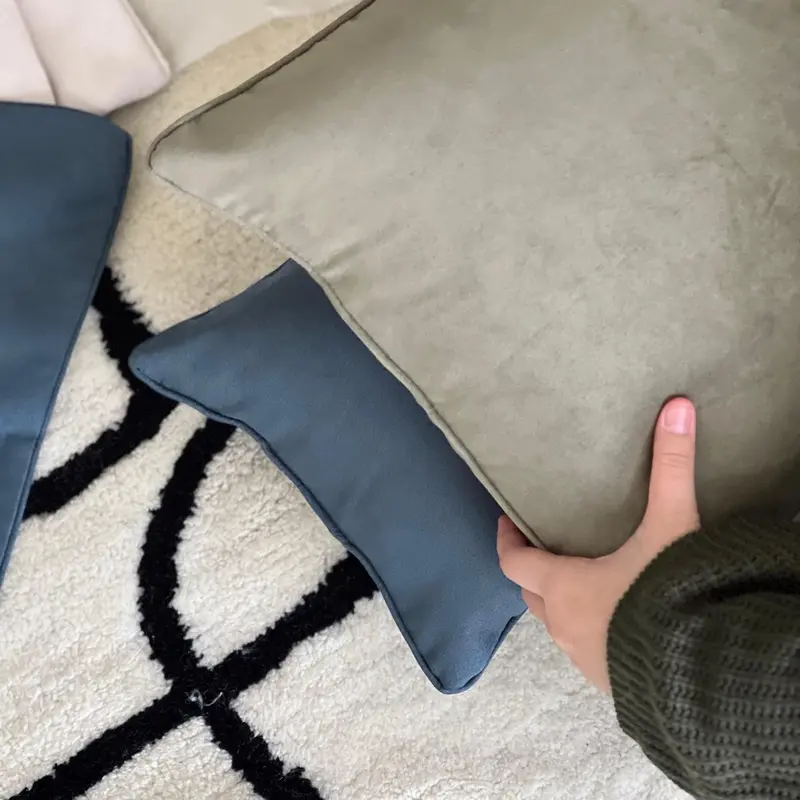 Bantal Sofa Suede KUSSHON 45x45 dengan Sarung dan Bantal - Termasuk Isi dan Sarung 2
