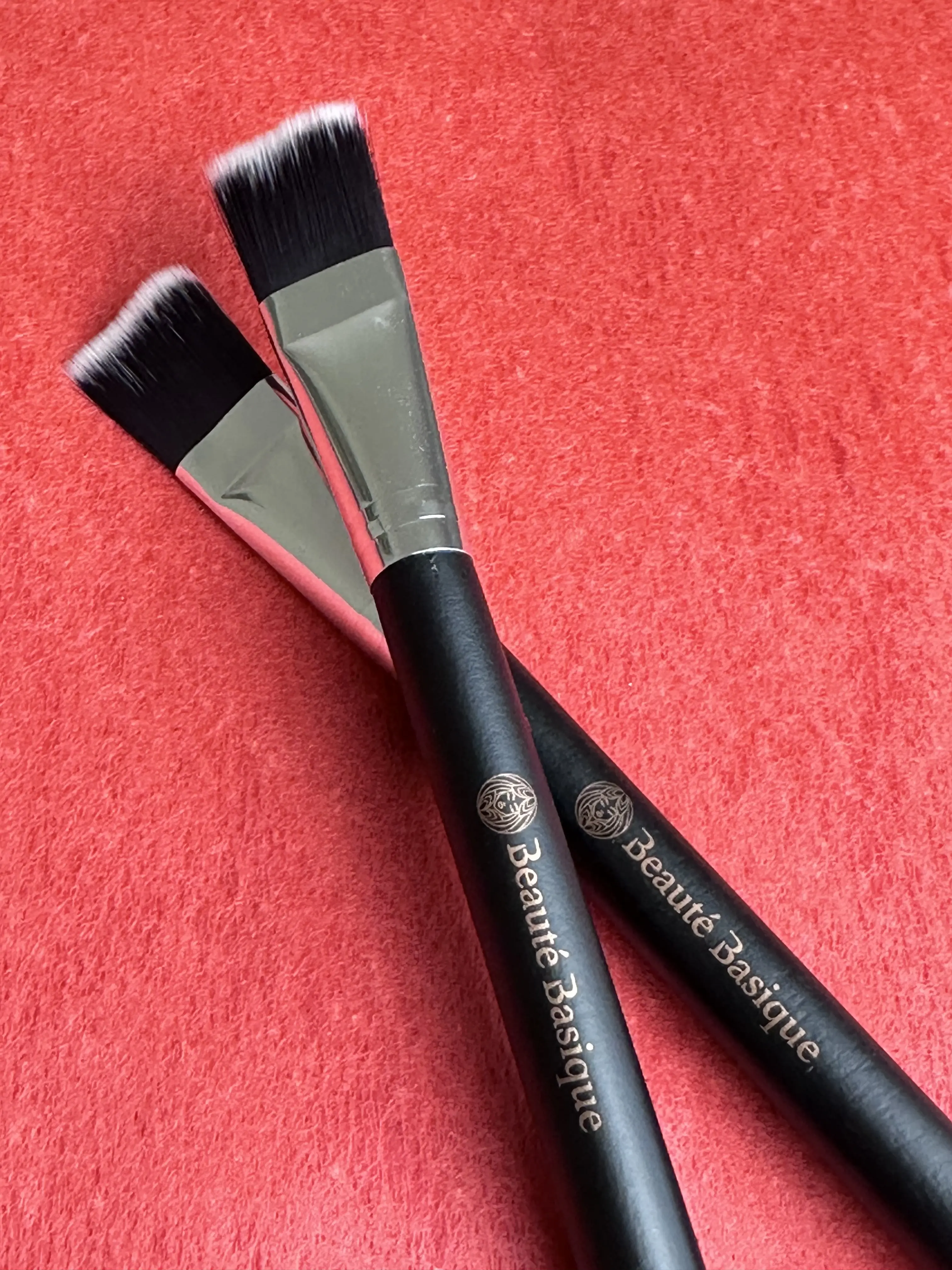for Professional Makeup Look flat   liquids  foundation brush