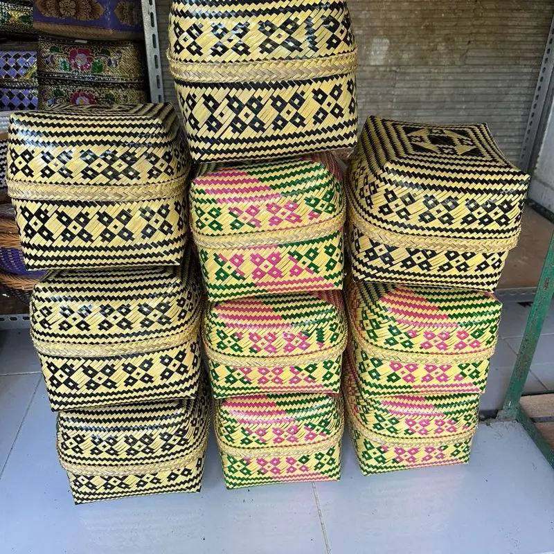 Keben buleleng. Uk 18 cm. Isi lapis.
