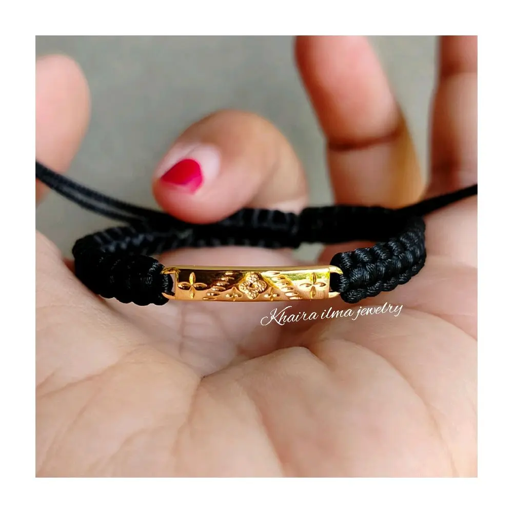 Gelang tali awet di pakai harian warna tali hitam Bracelets