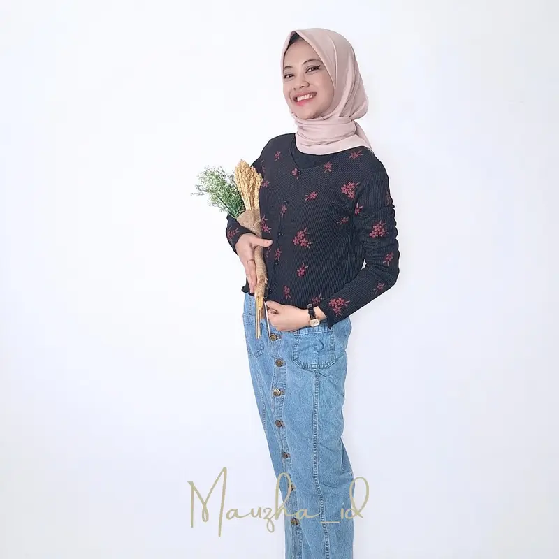 CARDI CROP WAFER MOTIF |  Atasan Wanita Crop 2