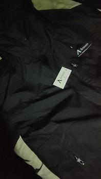 Product Review of Armous Jaket Parasut Winbreaker Gorpcore Pria Full Face Outdoor Gunung Waterproof from R**y A**i 0