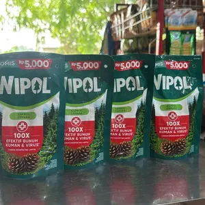 Wipol 4 pcs Kabol Cemara Ukuran 190grx4 Efektif Bunuh Kuman & Virus 100x