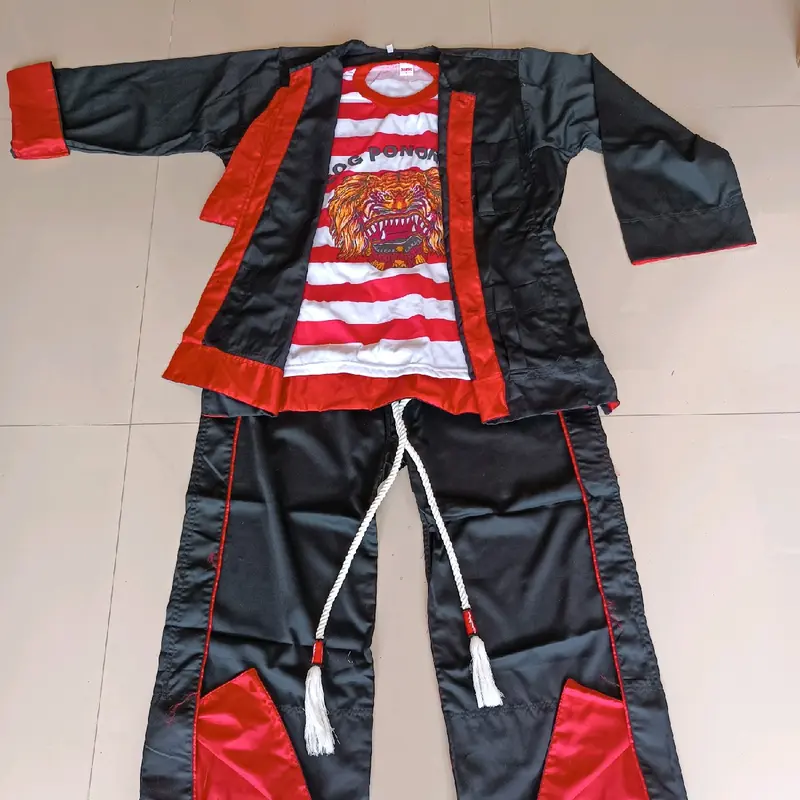 BAJU WAROK. BAJU REOG. BAJU WAROK PONOROGO. BAJU ADA. BAJU BUDAYA  KOSTUM WAROK. KOSTUM REOG. KOSTUM WAROK. KOSTUM WAROK PONOROGO. PAKAIAN WAROK. PAKAIAN REOG. PAKAIAN WAROK PONOROGO 2