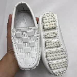 Sepatu Pantofel Anak Laki-laki Calvins 046 Putih