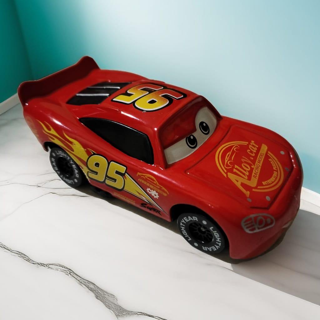 Daicast McQueen Body Metal - Mainan dan Koleksi Miniatur - Toy