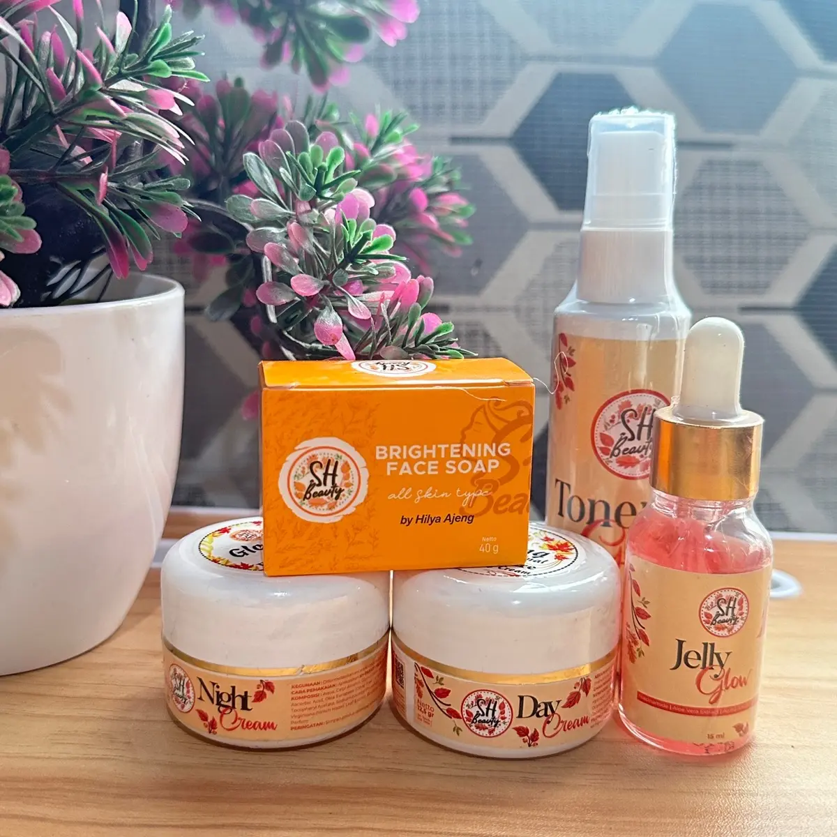 PAKET LANGKAP || CREAM GLOWING HILYA AJENG