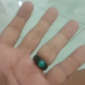 cincin batu bacan doko kristal ring titanium hitam