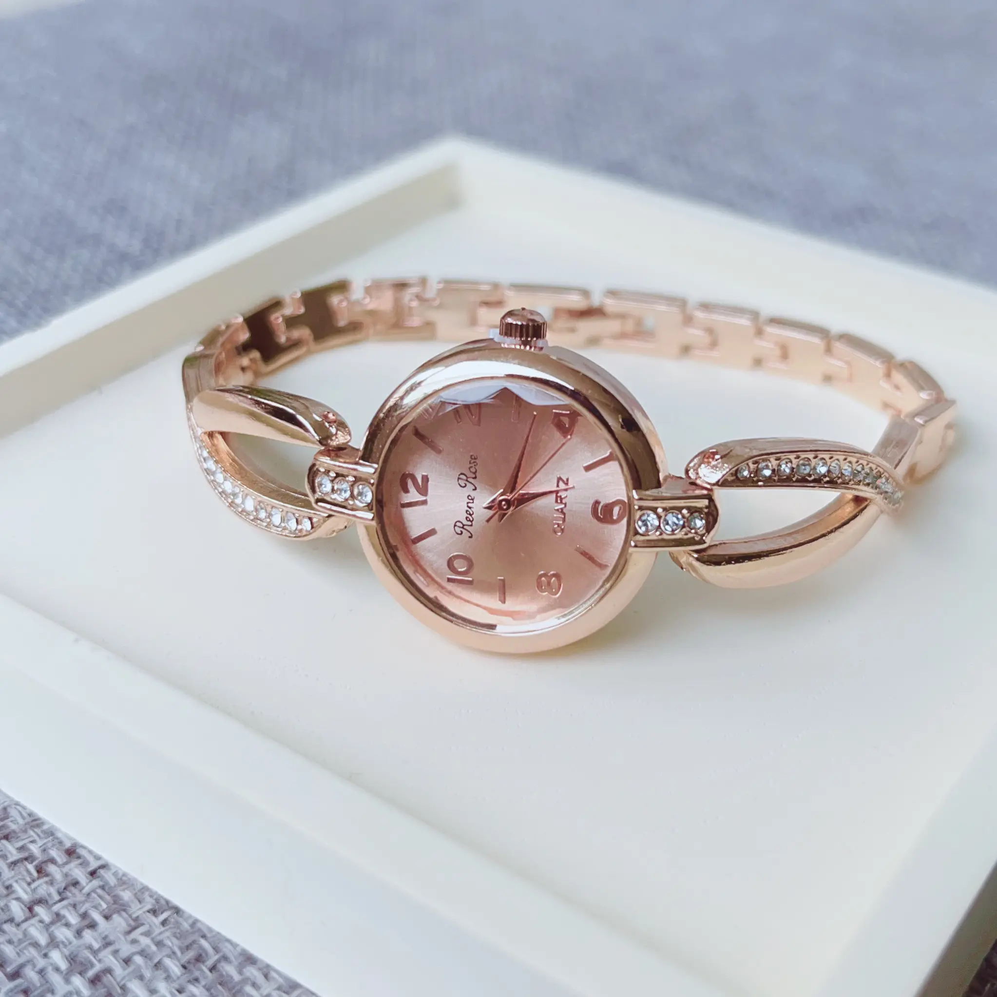 Jam Tangan Wanita Rantai Stainless Kekinian Jam Tangan Cewek Analog Quartz J07