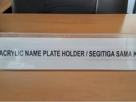 Papan Nama Meja 7x20 cm Akrilik 2 Sisi Acrylic Name Plate Tag Akrilik Bahan Bening 2 mm Grade A Segitiga Sama Kaki