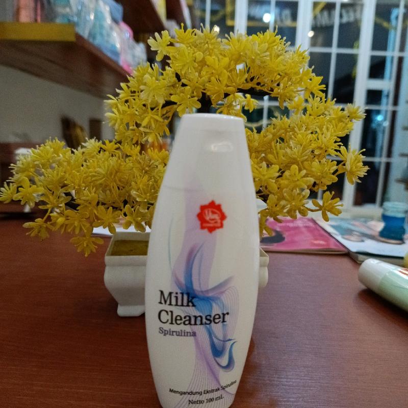 Pembersih Wajah VIVA Milk Cleanser untuk Kulit Bersih - Facial 0