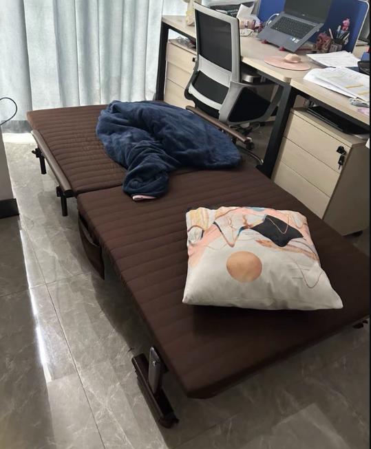 TETE-2 Tempat Tidur Lipat Kursi Santai Lipat Ranjang Medis Tempat Tidur Pasien Ringan Portabel Nyaman Di Kamar Tidur Lansia Mudah Tempat Tidur Lipat Ranjang Lipat Kursi Santai Lipat Tempat Tidur Lansia Hadiah Untuk Senior TETE-2 Tempat Tidur Lipat Kursi Santai Lipat Ranjang Medis Tempat Tidur Pasien Ringan Portabel Nyaman Di Kamar Tidur Lansia Mudah Tempat Tidur Lipat Ranjang Lipat Kursi Santai Lipat Tempat Tidur Lansia Hadiah Untuk Senior