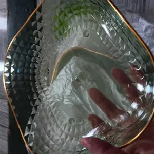 3-6 Pcs (BESAR) Daiya Piring Saji Kue Plastik  20 CMS Segi empat Crystal Anti pecah  / piring prasmanan / piring saji