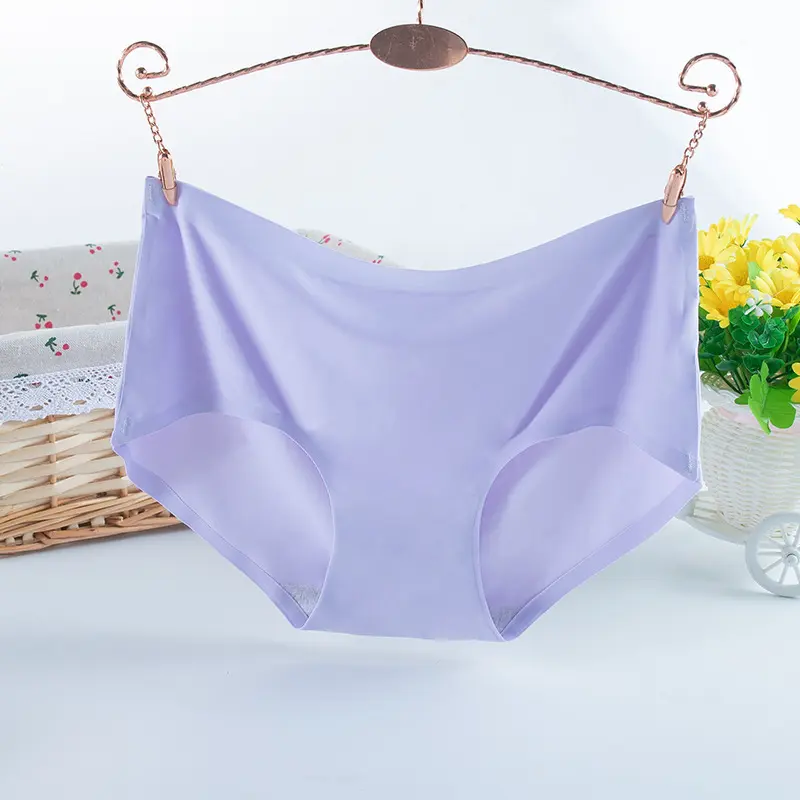 Celana Dalam Seamless Tanpa Jahitan Anti Nyeplak Fashion Es Sutra CD Wanita CD01 6
