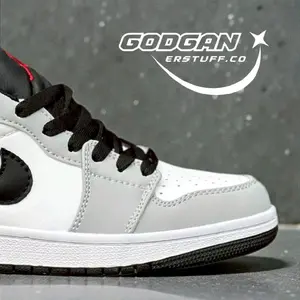 Sepatu Sneakers Pria Kasual Sporty Centang Grey White | Good Material High Quality