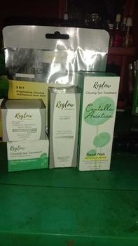 Product Review of Reglow New Paket isi 4 (Facial Wash, Day Cream, Night Cream, Serum) Skincare from @**9 0